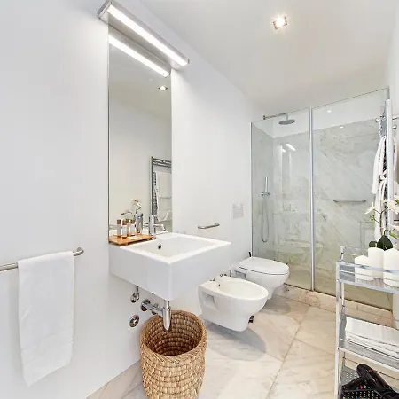 Апартаменти Canaan Lifestyle Combro 77 2i By Get Your *